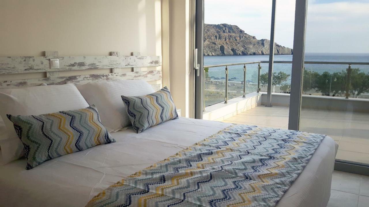 Beach House Плакиас Екстериор снимка